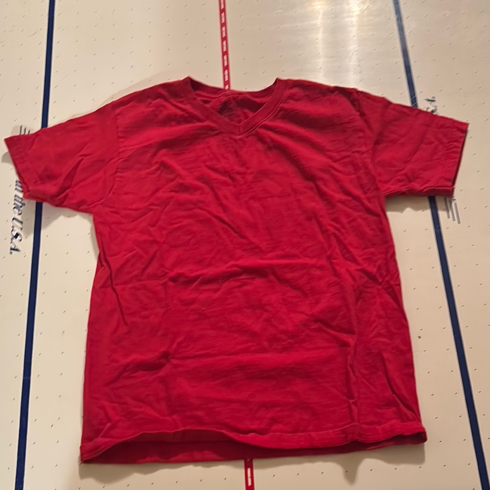 Fruit of the Loom Bright Red V-Neck Tee Biys Medium 8 Used